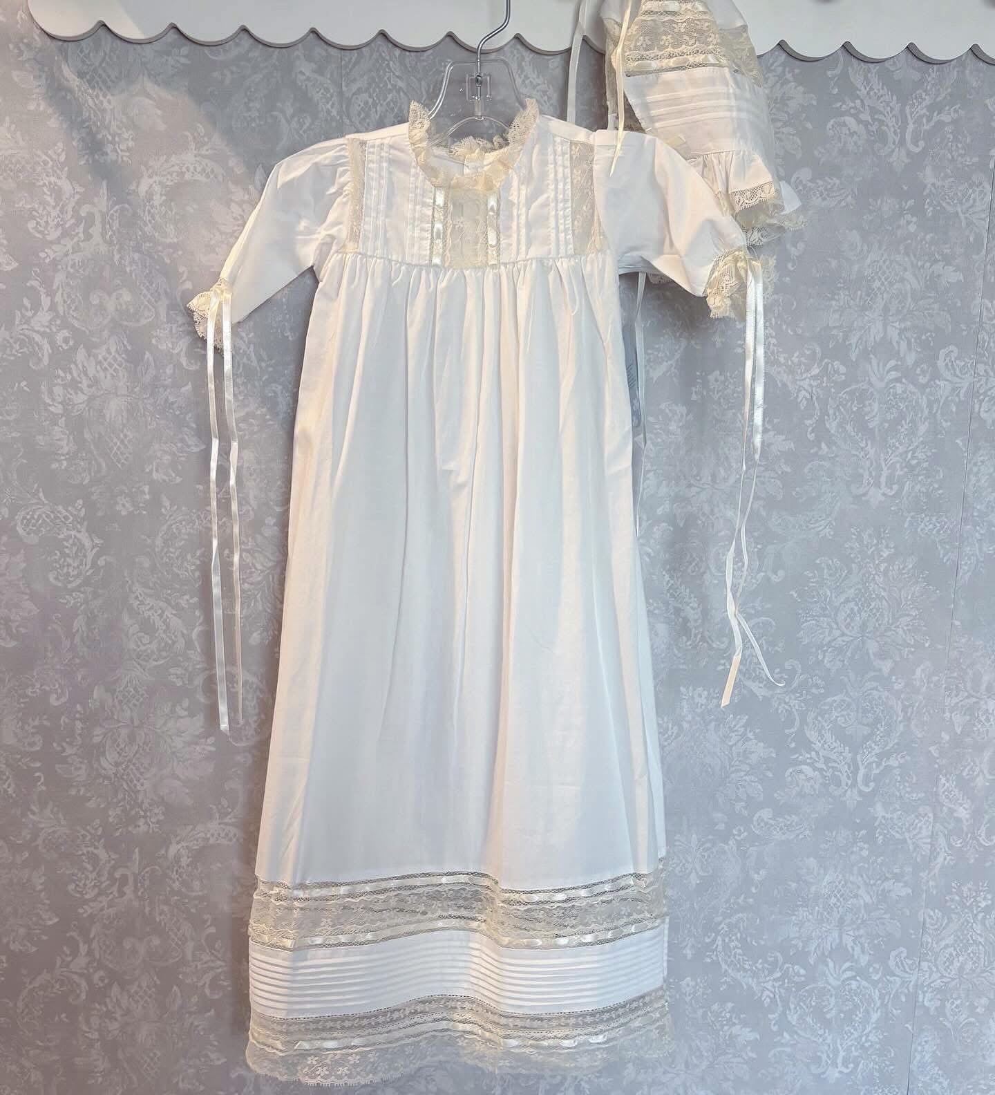 Heirloom Reilly Gown in Ecru